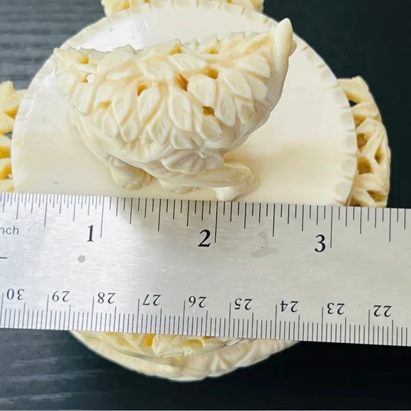 Indian Carved Container Box Animal Motifs and Elephant Finial Signed - Picture 16 of 17